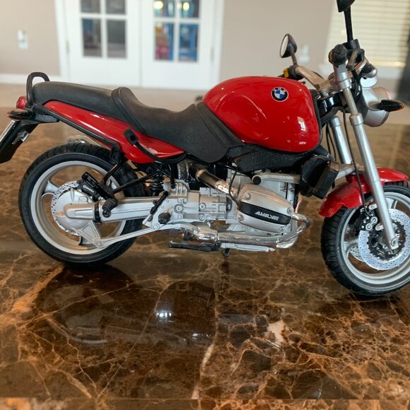 5 lot collectible die cast motorcycle models, Harley, BMW, Honda, Motto Guzzi - Picture 14 of 16